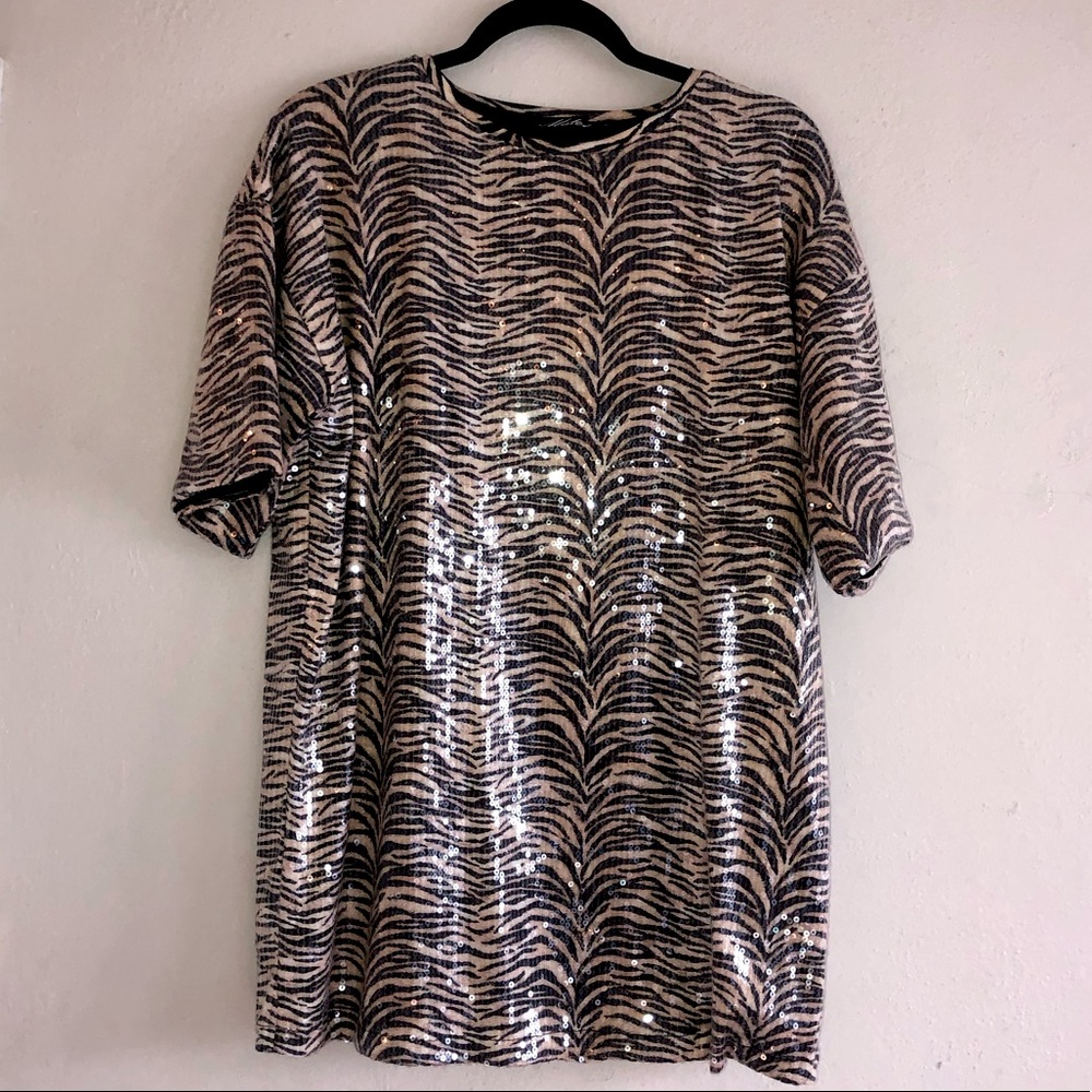 Oversized sequin tee from Motel Rocks